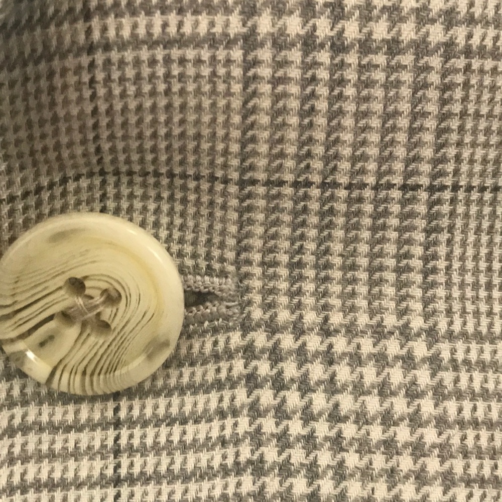 Blazer - Picture 2 of 6